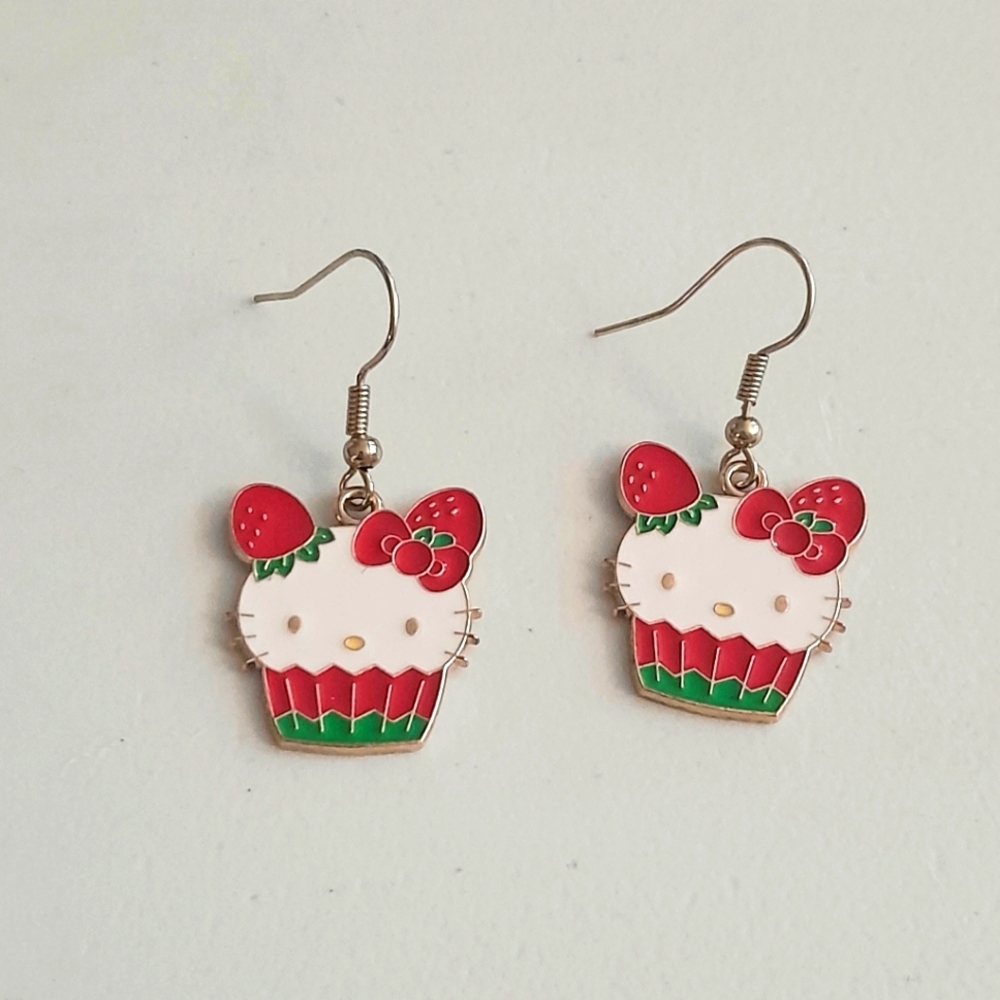 Enamel Kitty in a Strawberry Basket Earrings